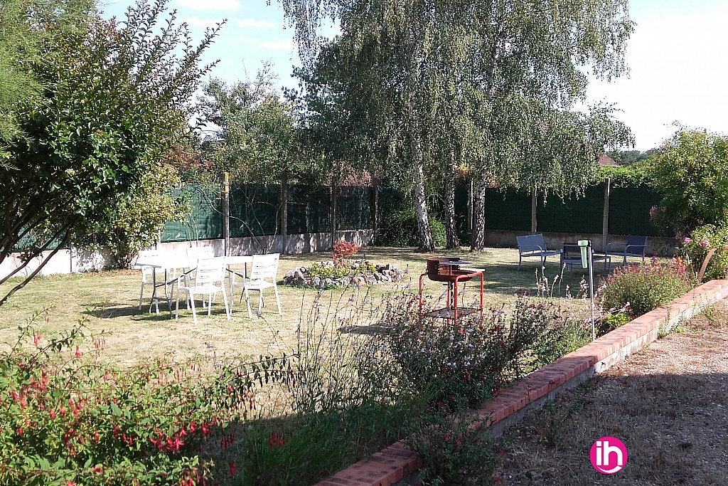 Espace détente, repas, barbecue, salon de jardin