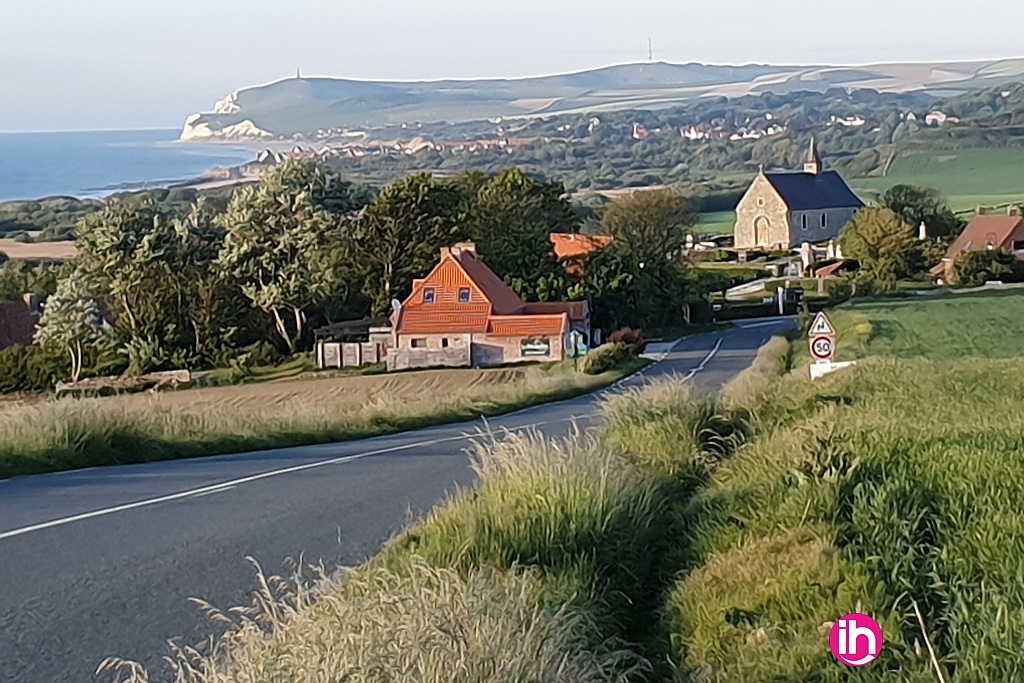 PROMENADE SUR LA COTE