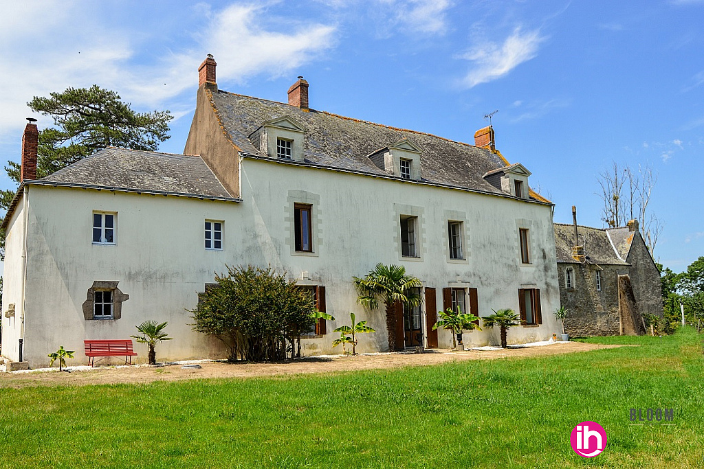 vue de la façade arrière de manoir