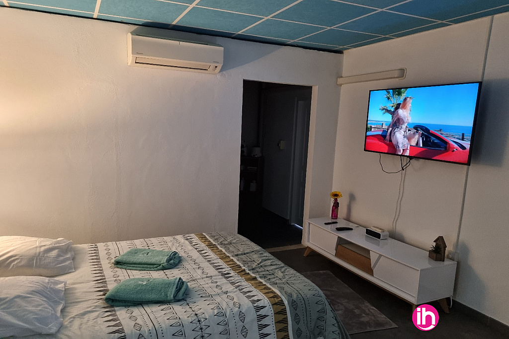 Chambre 1 tv suite baignoire balnéothérapie 