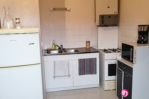 Location de meublé : DAMPIERRE ET BELLEVILLE, studio I plein centre villle GIEN