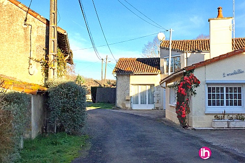 Location de meublé : CIVAUX, Maison entièrement rénovée en bordure de Vienne, Persac