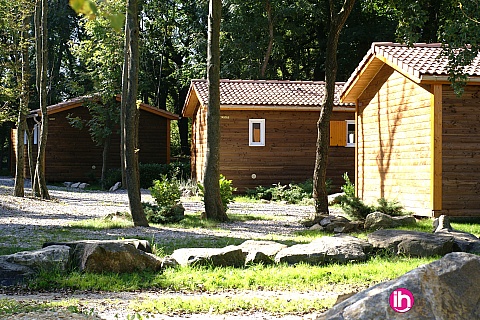 Location de meublé : Valence CHALET  BLEUET SUR DOMAINE IDYLLIQUE Chatuzange le Goubet