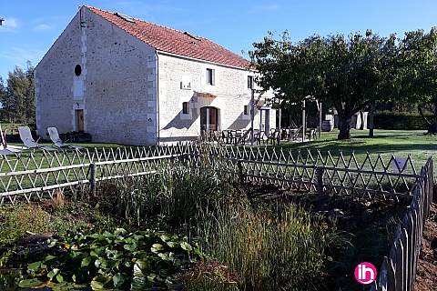 Location de meublé : SAINTES-ROYAN appartement le VERGER, accès jacuzzi, proximité BLAYAIS