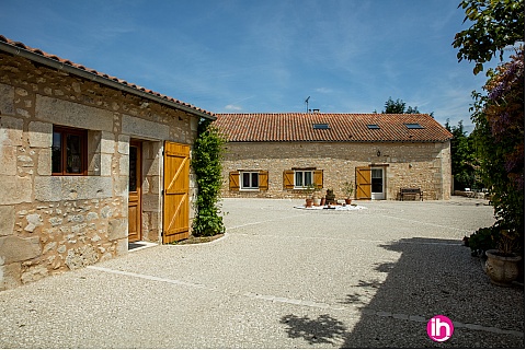 Location de meublé : CIVAUX CHAUVIGNY Gite plein de charme 2 pers à proximité de Civaux 