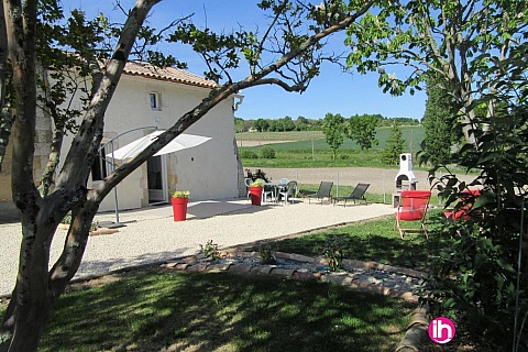 Location de meublé : BLAYAIS ,maison dans corps de ferme, SALIGNAC DE MIRAMBEAU