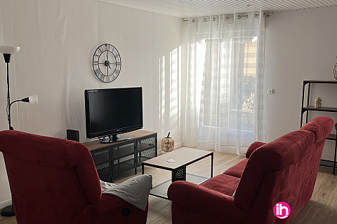 Location de meublé : BLAYAIS ,belle petite maison ,SAINT-CIERS-SUR -GIRONDE