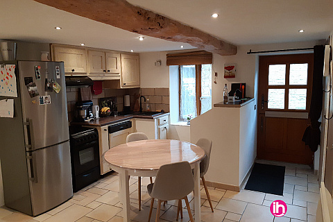 Location de meublé : CRÉMIEU : maison 2 personnes - 1 chambre, Trept