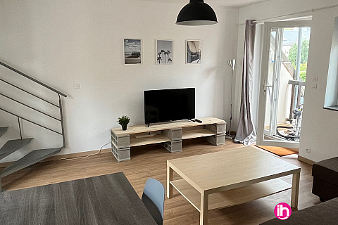 Location de meublé : DAMPIERRE, APPARTEMENT DUPLEX 2 CHAMBRES , centre ville de Gien