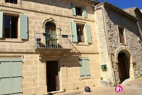 Location de meublé : NIMES, appartement 2 chambres,COLLIAS