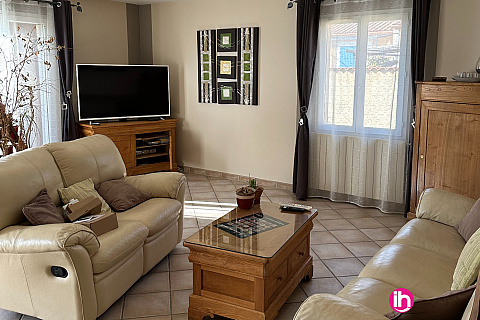 Location de meublé : NIMES, maison 4chs ,JONQUIERES ST VINCENT