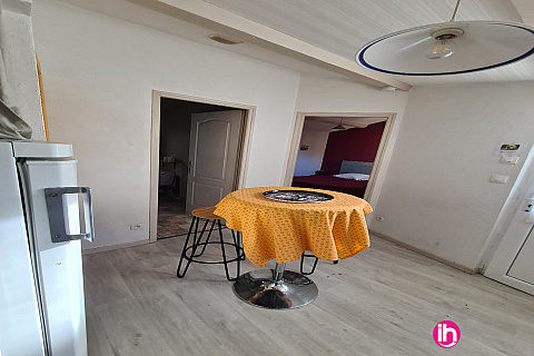 Location de meublé : TRICASTIN petit appartement 2 personnes - 1 chambre, Saint-Paul-Trois-Châteaux
