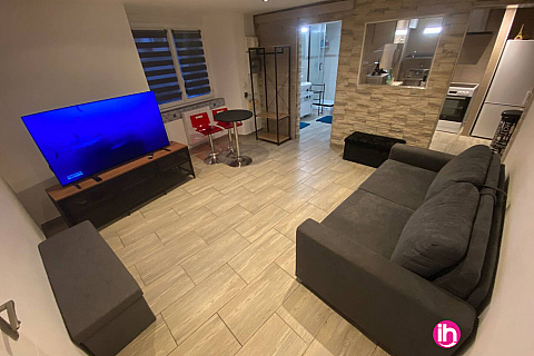 Location de meublé : SAINT-BÉRON : studio  personne, Saint-Geoire-en-Valdaine