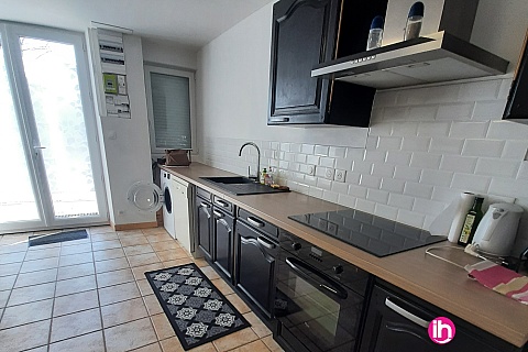 Location de meublé : GENCAY : maison 2 chambres St Segondin