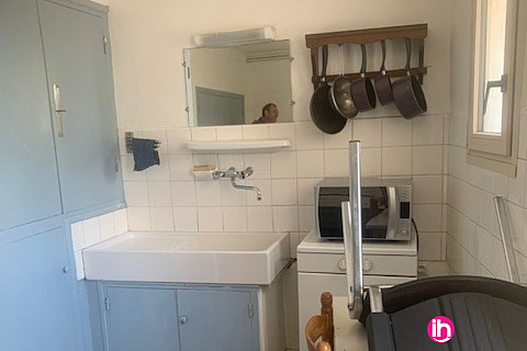 Location pour salarié en déplacement de meublé : Proche CNPE de Cruas : appartement 2 chbres/balcon-Rochemaure