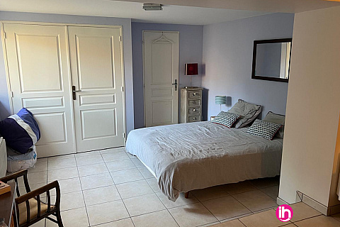 Location pour salarié en déplacement de meublé : TRICASTIN : appartement 1 pers, parking,clim et jardin-La Garde-Adhémar