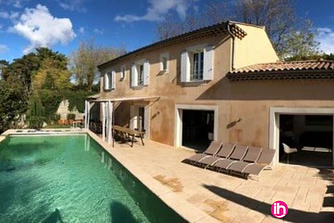 Location de meublé : CRUAS : maison pers - 6 chbres, 4 suites, jardin & piscine - Montélimar