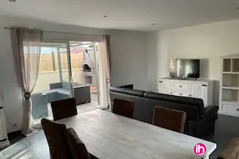 Location de meublé : BASSENS ,maison 3 chs ,IZON