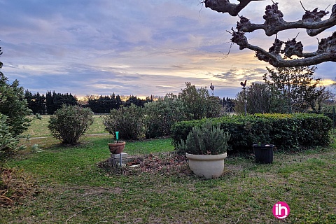 Location de meublé : SALON-DE-PROVENCE : studio 1 personne - 1 chambre, Cornillon-Confoux