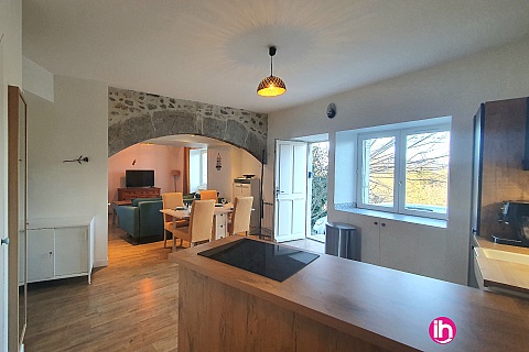 Location de meublé : CRUAS : maison 2 pers, 2 chbres, petite terrasse - Chomérac