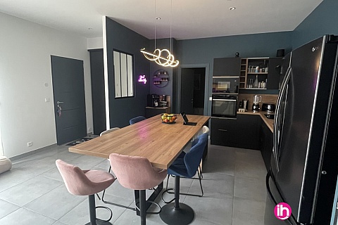 Location de meublé : BELLEGARDE ,maison 3 chambres ,BELLEGARDE