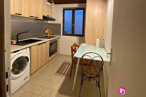 Location de meublé : VENISSIEUX ST FONS - Maison duplex 2 personnes