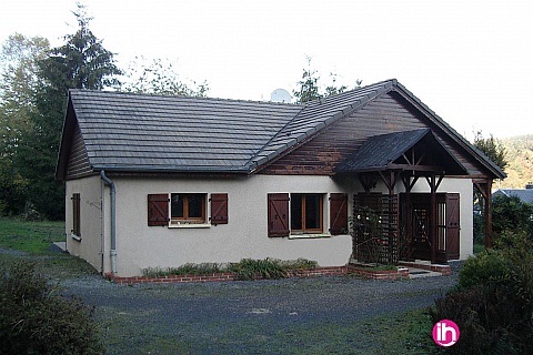 Location de meublé : Chooz, Pavillon contemporain sans vis à vis pour 1 à 8 personnes, Monthermé