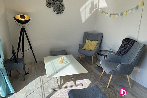 Location de meublé : ST RAMBERT ALBON/ appartement 2 chbres, terrasse, kitchenette - Sablon