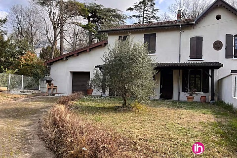 Location de meublé : Maison 3 chambres avec jardin