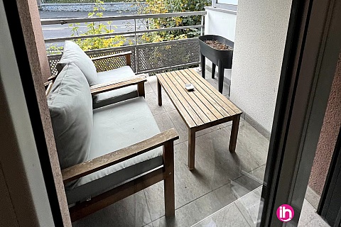 Location de meublé : LONGJUMEAU appartement avec deux chambres et balcon