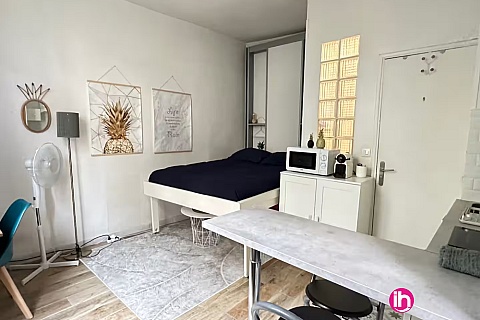 Location de meublé : PARIS 1 ER  Studio1 lit1 salle de bain