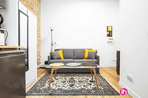 Location de meublé : PARIS 1 ER Studio1 lit1 salle de bain