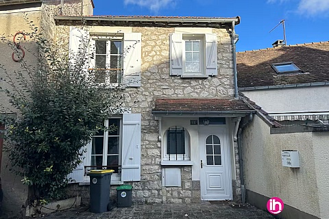 Location de meublé : MORET-SUR-LOING maison deux chambres