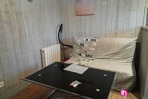 Location de meublé : GIEN STUDIO  N° 3 avec chambre séparée